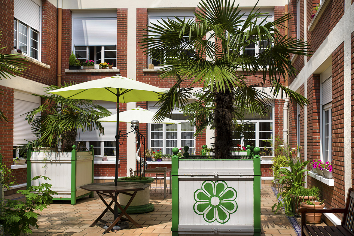 REPOTEL PARIS GAMBETTA - Image 1