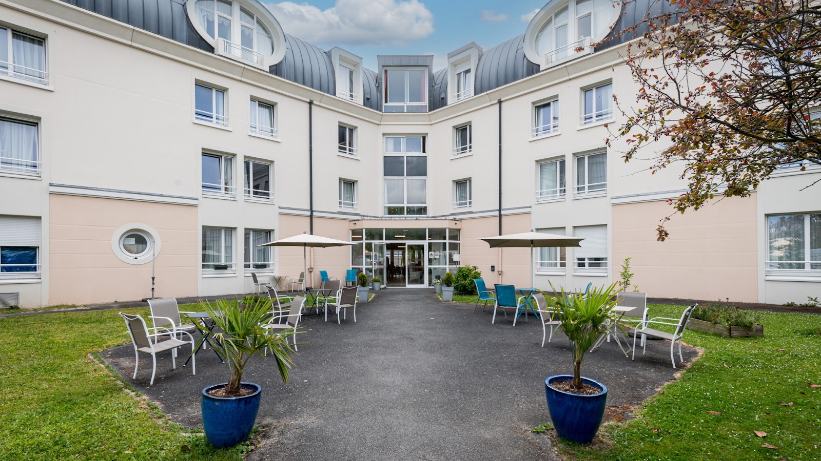 EHPAD LES HELIADES  CABOURG