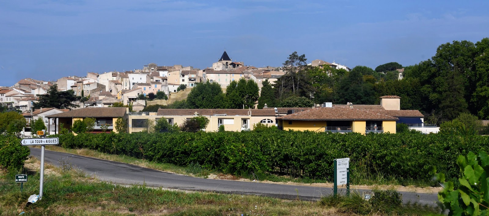 EHPAD NOTRE DAME DE LA FERRAGE LA TOUR D AIGUES