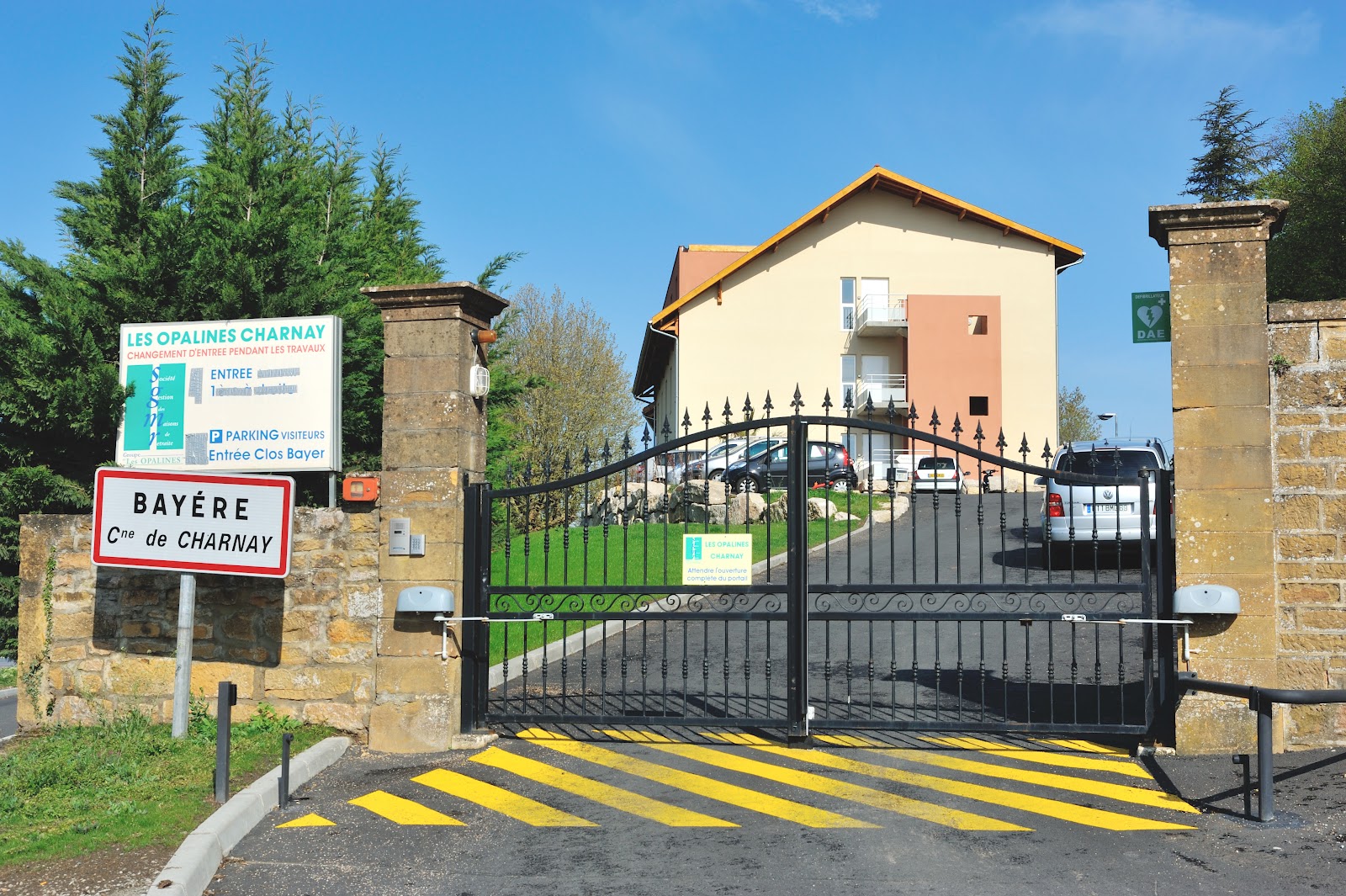 RESIDENCE LES COLLINES DOREES