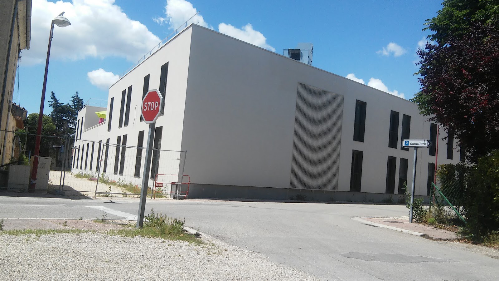 E.H.P.A.D INTERCOMMUNAL DE COURTHEZON JONQUIERES -SITE JONQU