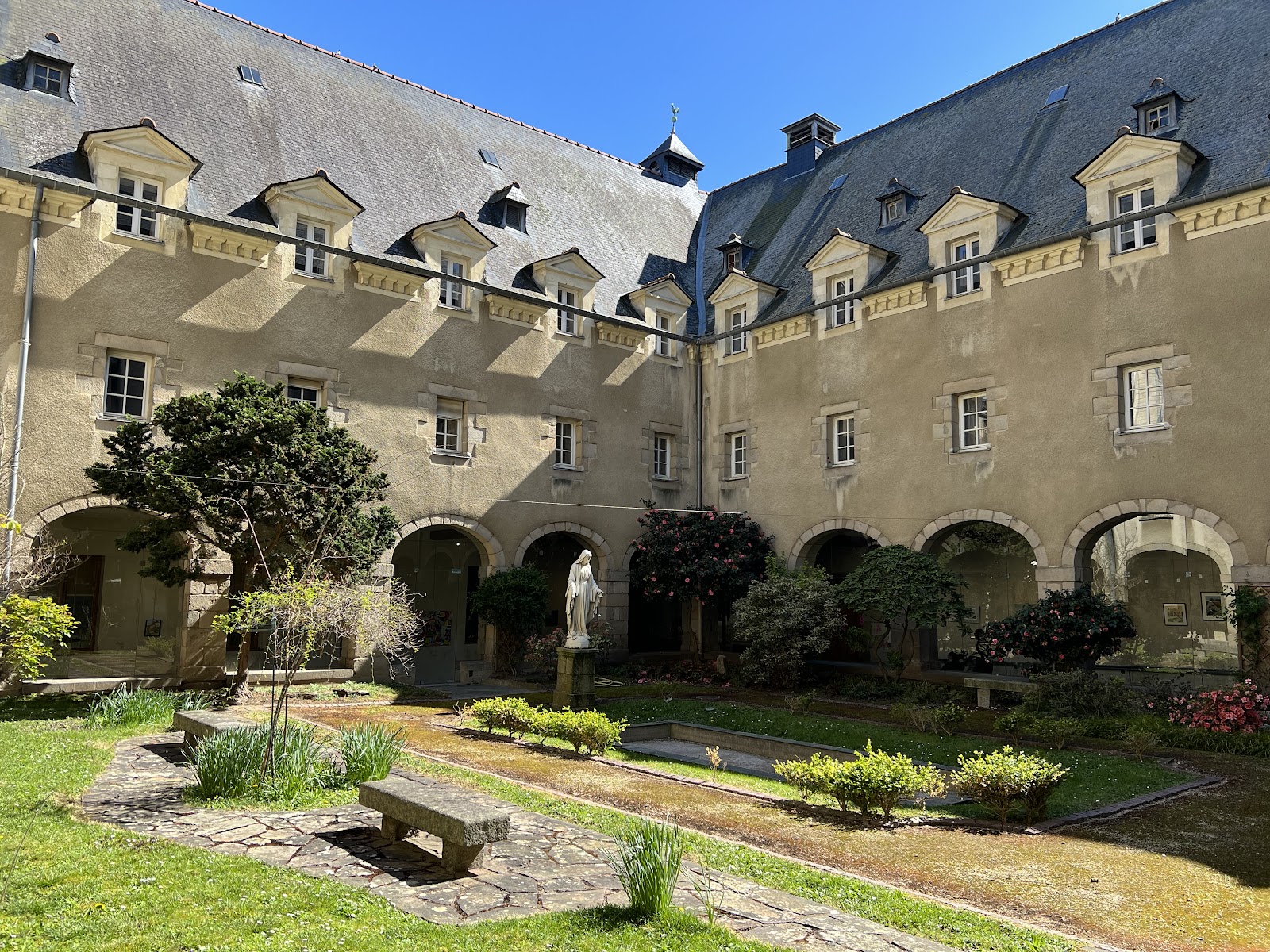 EHPAD Alzheimer à Rennes : Unités Protégées | Solalie | Solalie