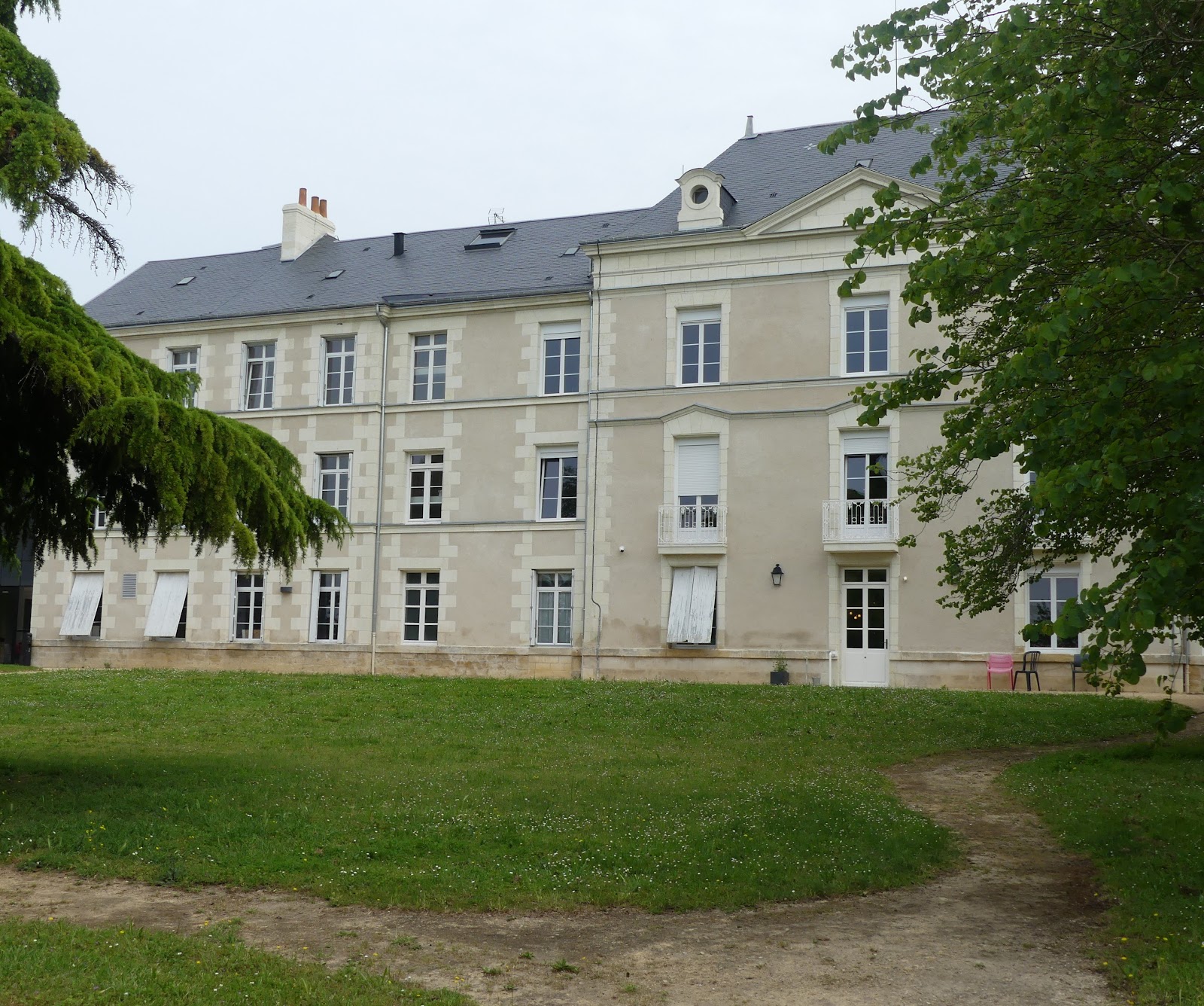 EHPAD PRIEURE DE SAINT LOUANS