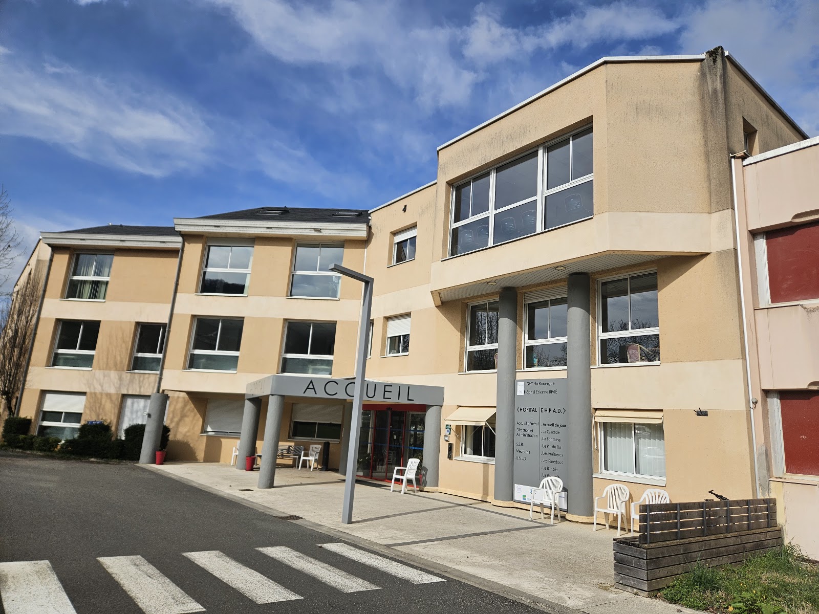 EHPAD CH ST GENIEZ D'OLT